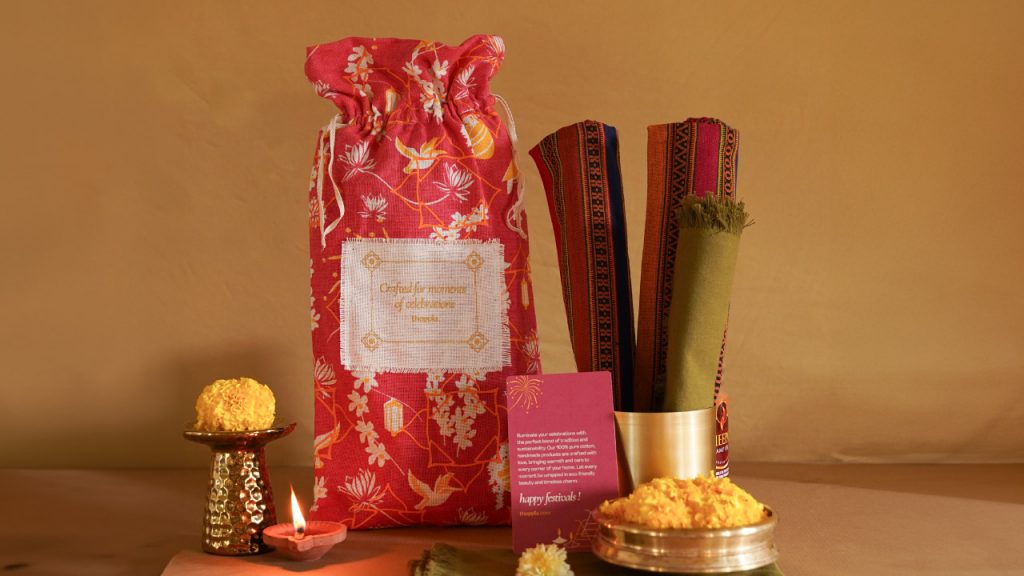 Thoppia's Handmade Cotton Gift Bags: A Stylish and Sustainable Solution