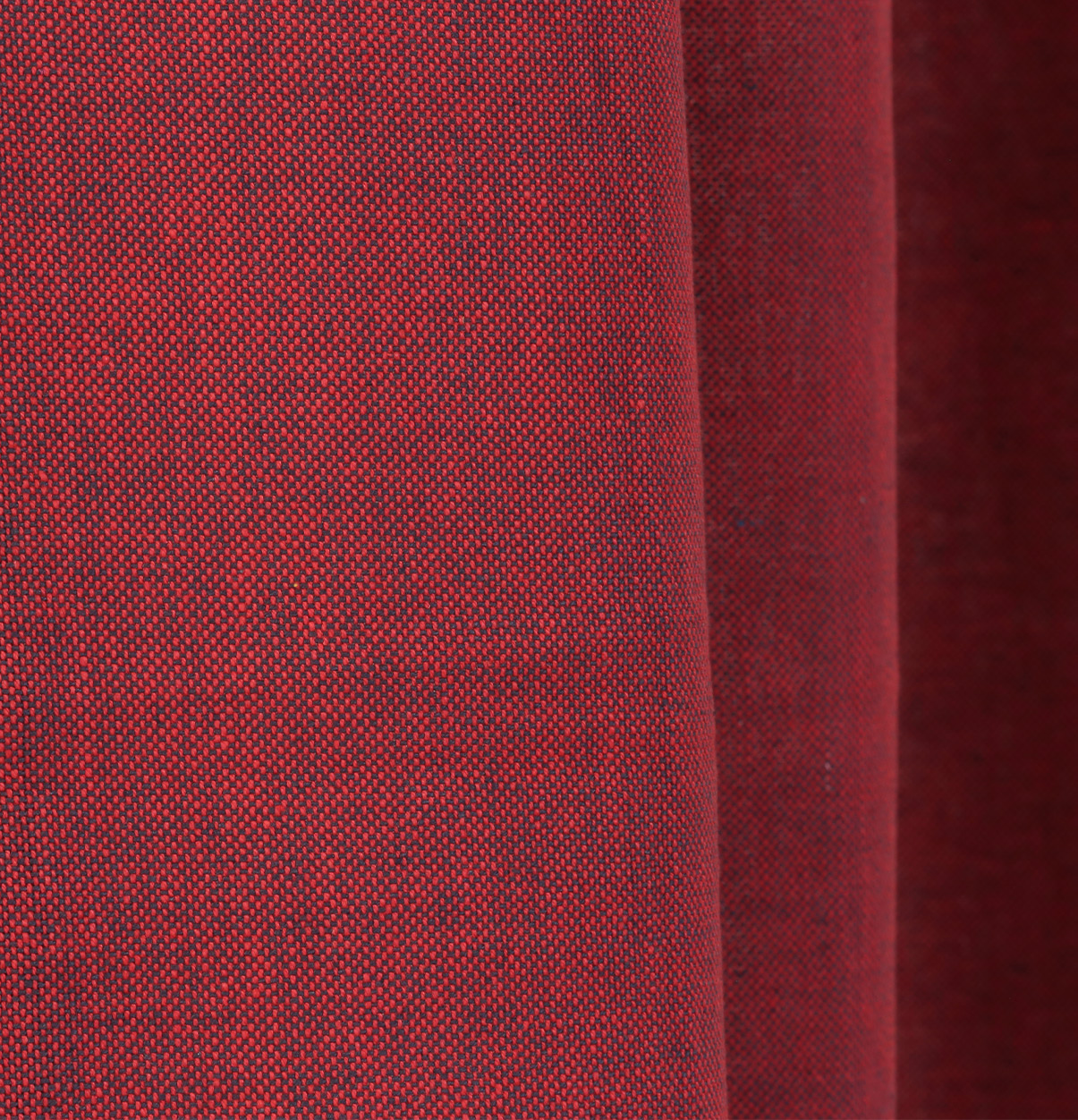 Buy Chambray Cotton Fabric Aurora Red – Thoppia