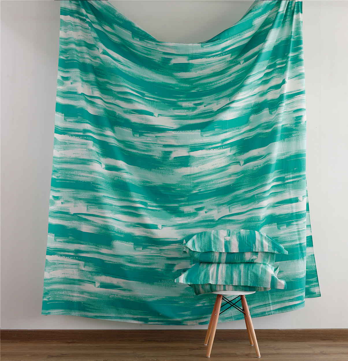 Buy Brushstroke Cotton Fitted Bedsheet - Green – Thoppia