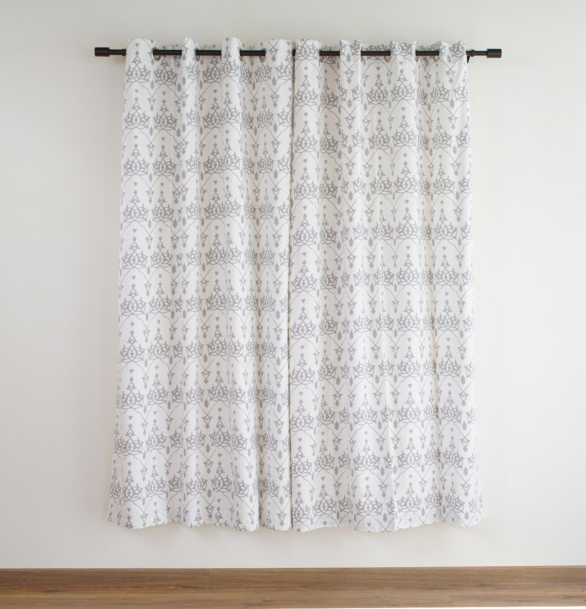 Customizable Curtain, Cotton – Arabic Chevron – Dove Grey