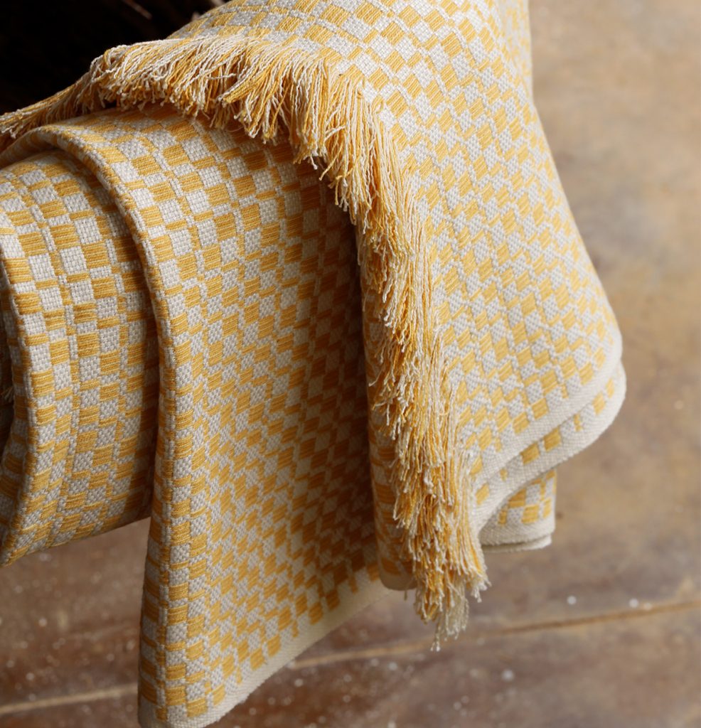 Handwoven Cotton Throw White/Straw Yellow Thoppia