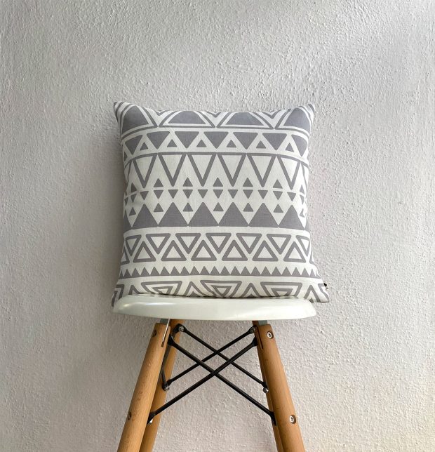 Magic Triangle Cotton Cushion cover Grey/Beige 16