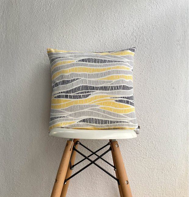 Customizable Cushion Cover, Cotton - Wave Texture - Lemon Chrome