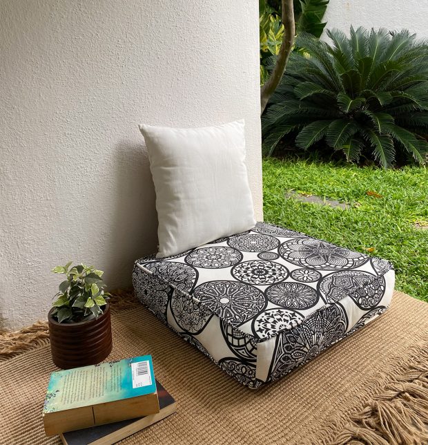 Customizable Floor Cushion, Cotton - Dreamcatcher - Black