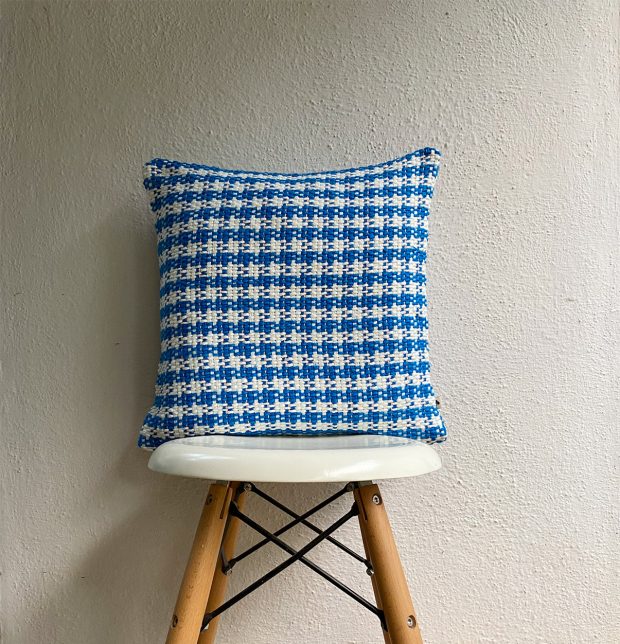 Handwoven Cotton Cushion cover Blue/White