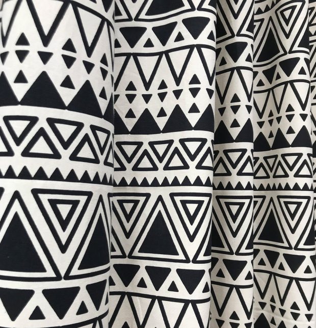 Customizable Curtain, Cotton - Magic Triangle - Black/Beige