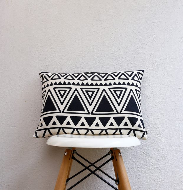 Magic Triangle Cotton Cushion cover Black/Beige 12