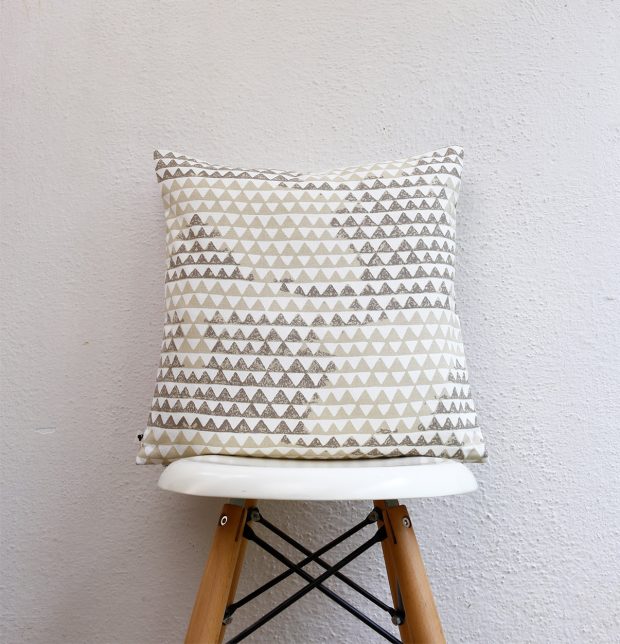 Customizable Cushion Cover, Cotton -  Star Triangles - Beige
