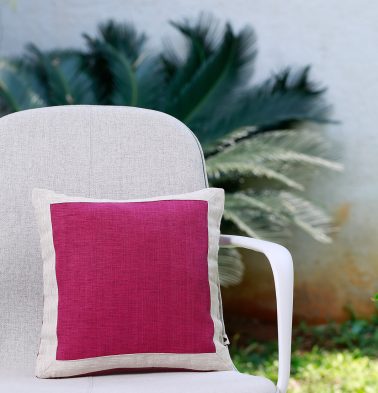 Textura Cotton Cushion cover Magenta/White 12x12