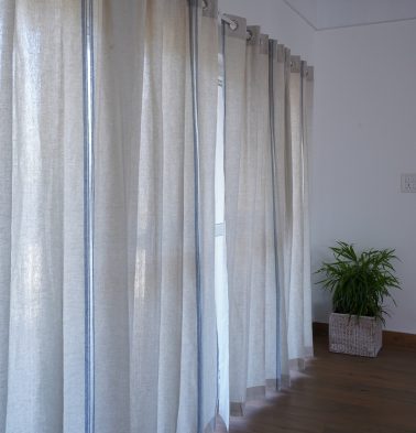Customizable Linen Curtain – Selvedge – Neutral/Blue