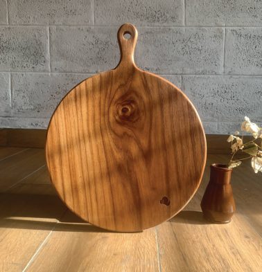 Organic Teak Wood Chopping / Serving Board | Round with Handle | 32 cm