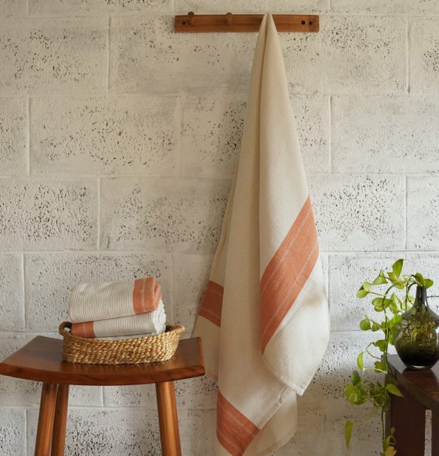 Honeycomb Cotton Bath towels Beige / Orange