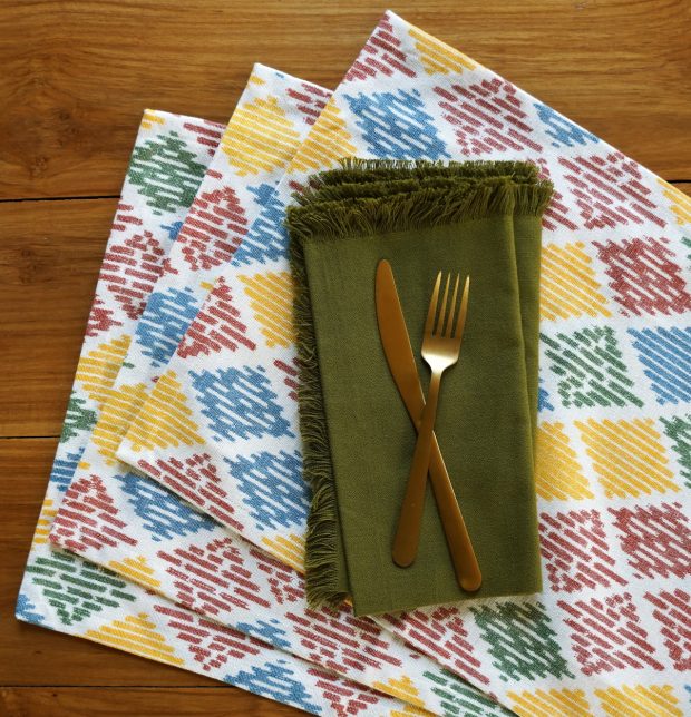 Ikat Vibrant Diamond Tablemats & Napkin Set – Gift Bag