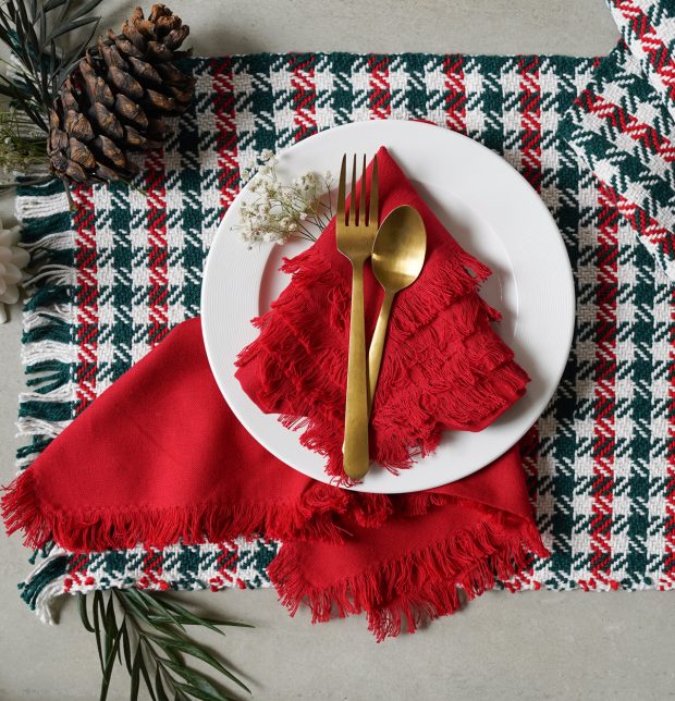 Table Runner Holiday Checks & Red Table Napkins Combo