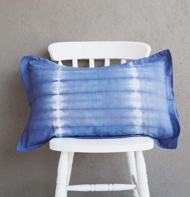 Indigo Blue Tie and Dye Cotton Bedsheet  - With 2 pillow covers